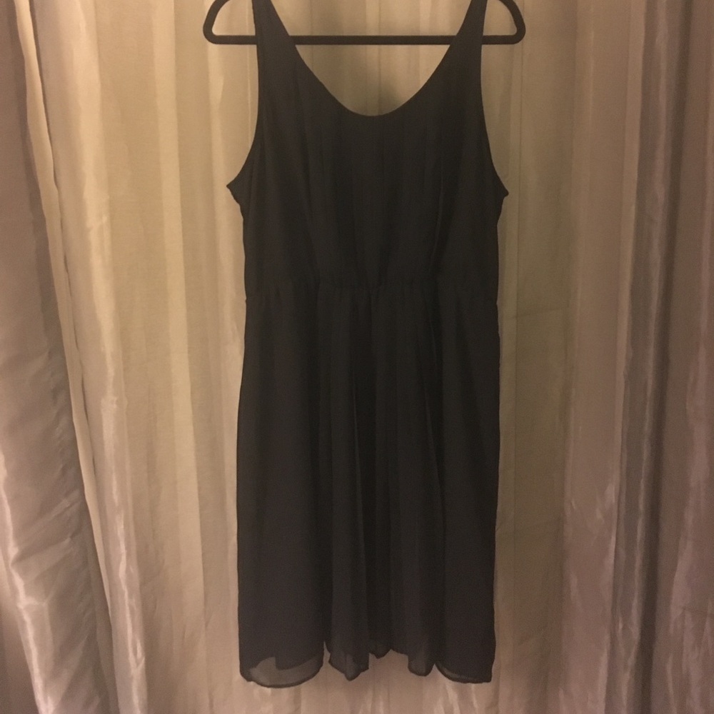👗*EUC* Pleaded Dress